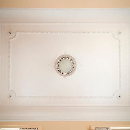 Вілла The White House In Plaka By Jj Hospitality Афіни Екстер'єр фото