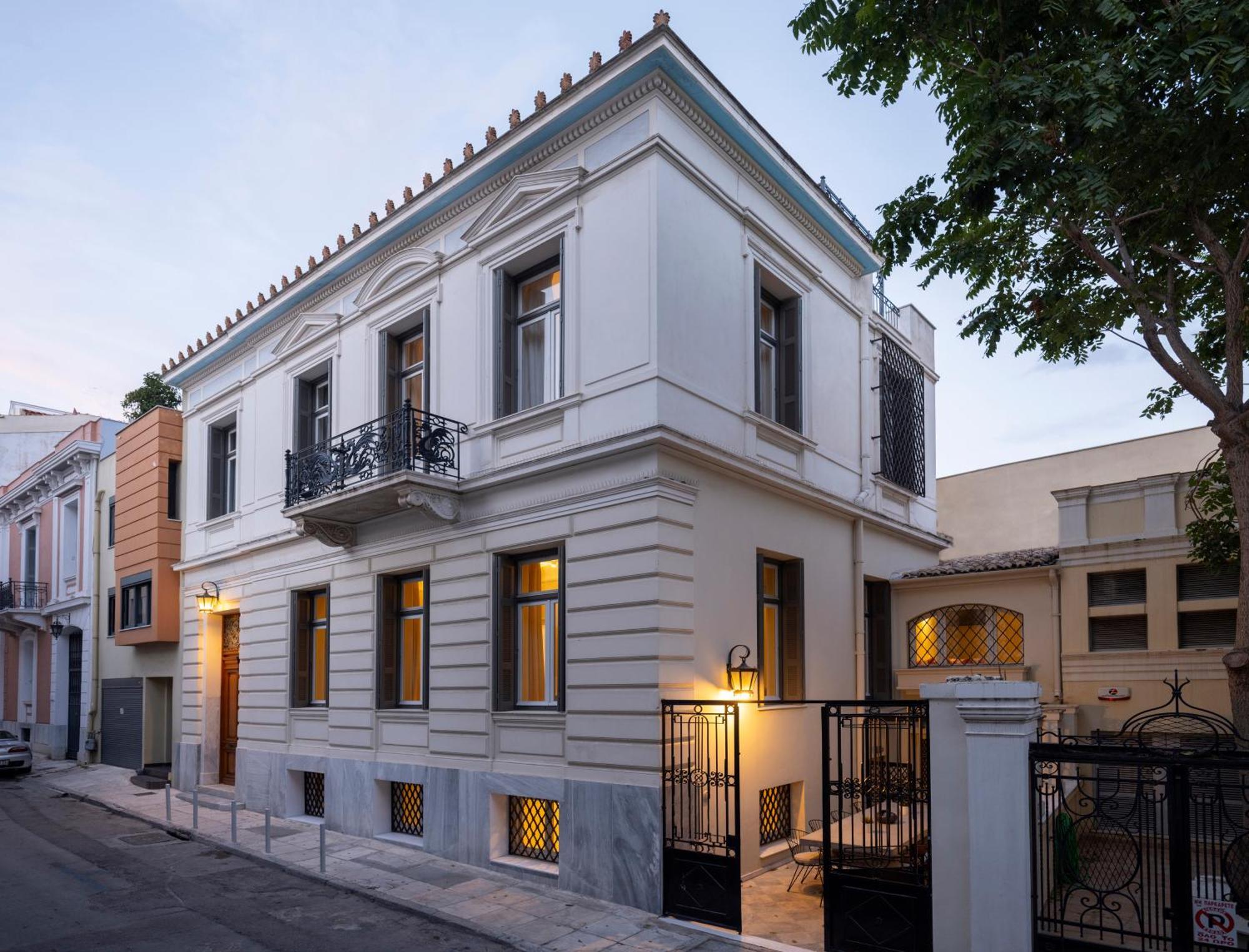 Вілла The White House In Plaka By Jj Hospitality Афіни Екстер'єр фото